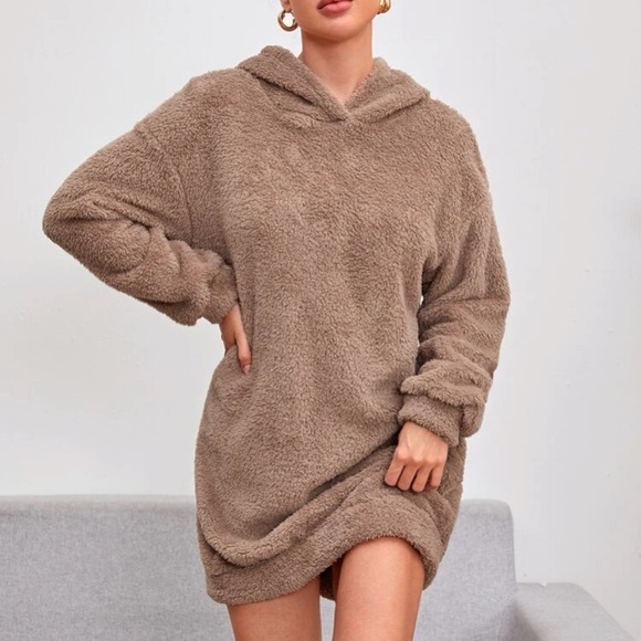 ROMWE Dresses & Skirts - Drop Shoulder Hooded Teddy Sweatshirt Dress